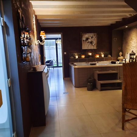 Charme Au Fil De L'Eau Hotel Vendieres Buitenkant foto
