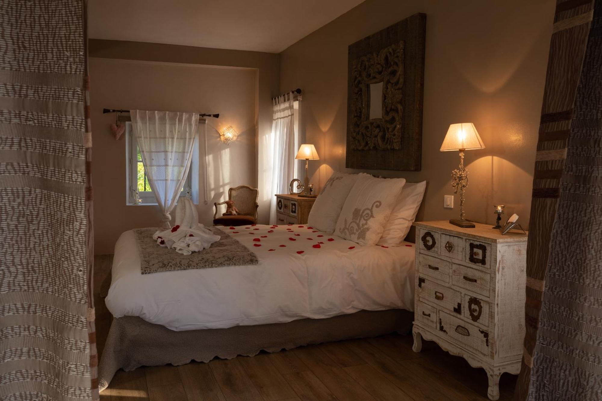 Charme Au Fil De L'Eau Hotel Vendieres Buitenkant foto