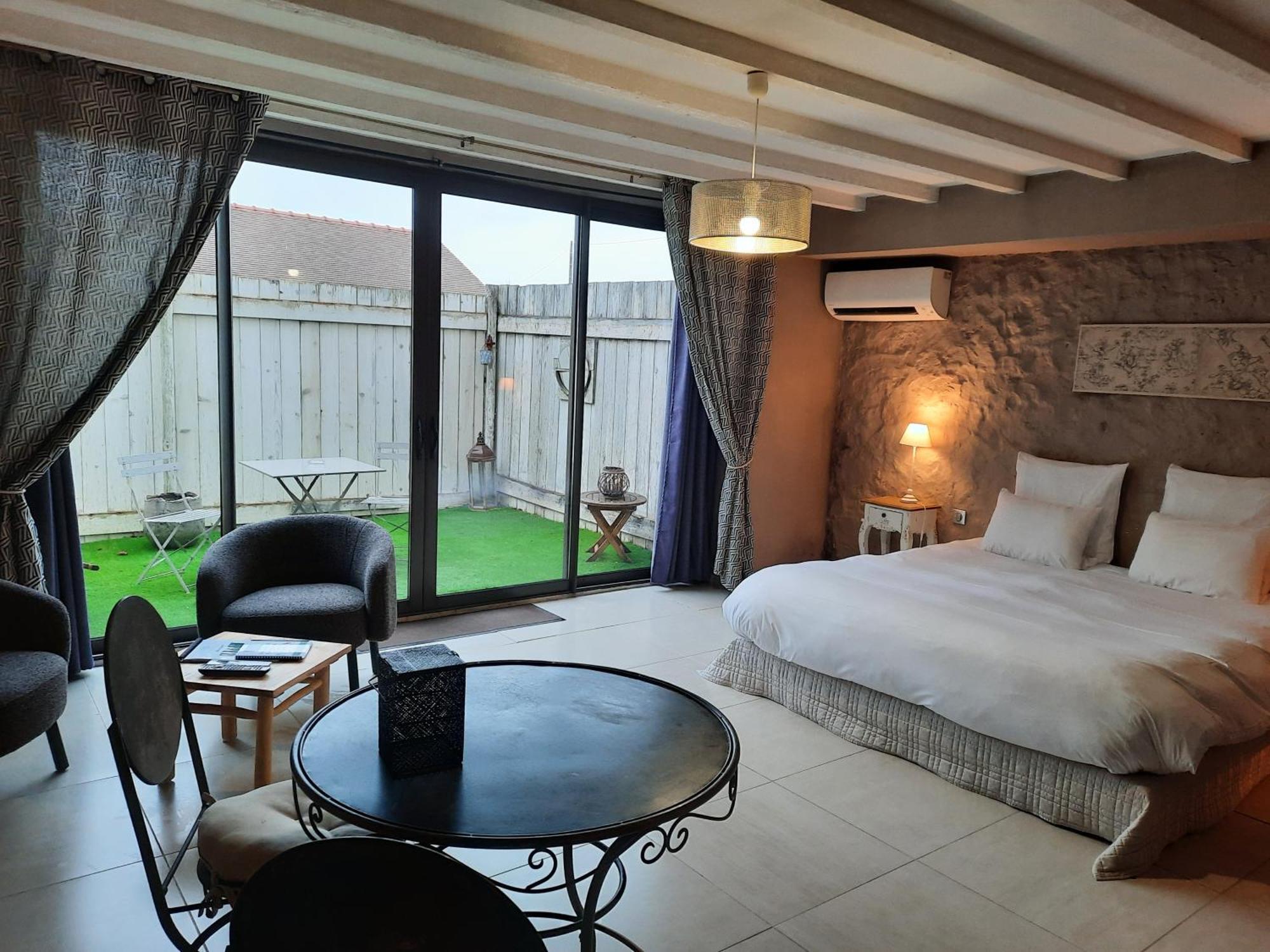 Charme Au Fil De L'Eau Hotel Vendieres Buitenkant foto