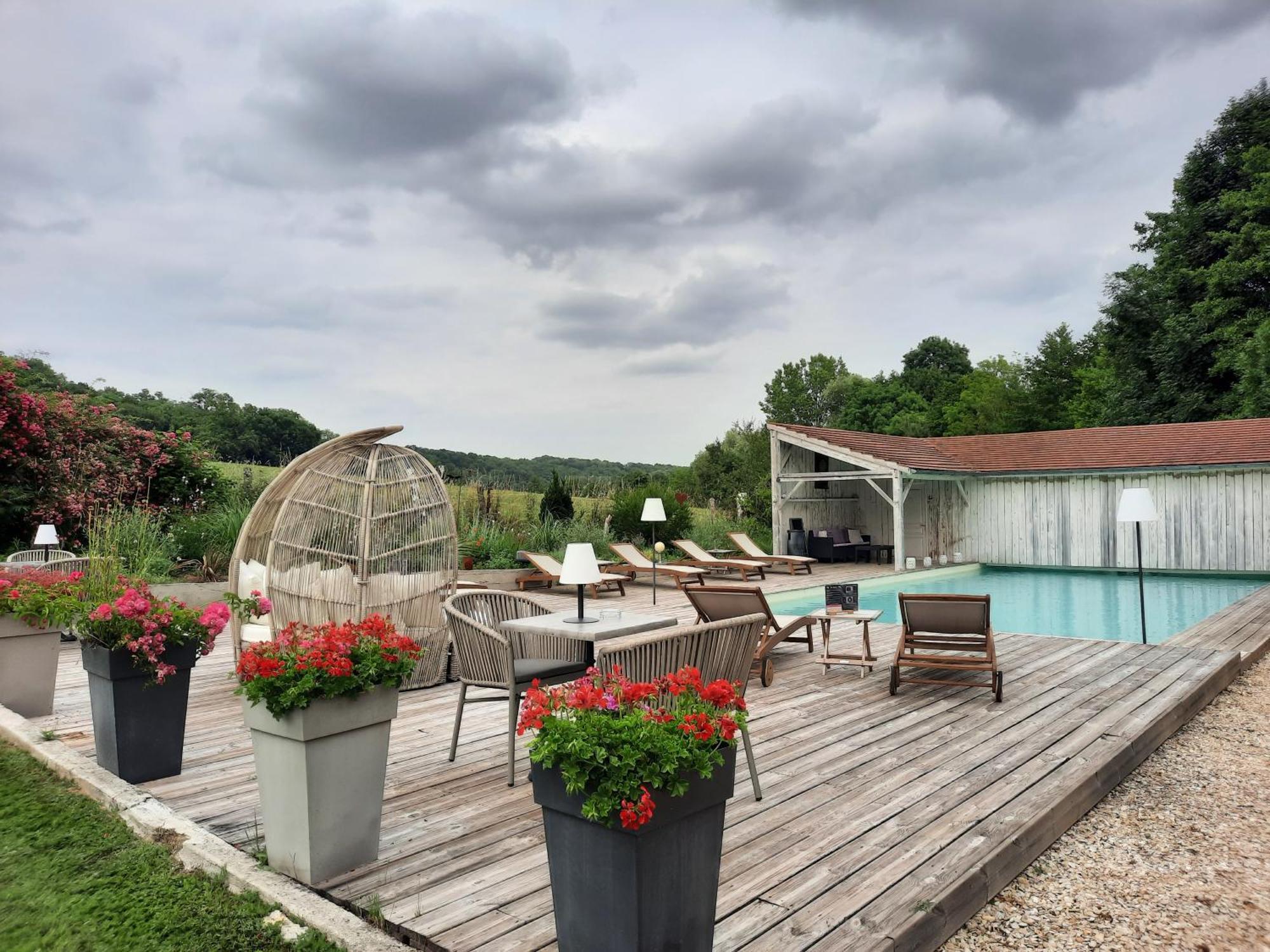 Charme Au Fil De L'Eau Hotel Vendieres Buitenkant foto