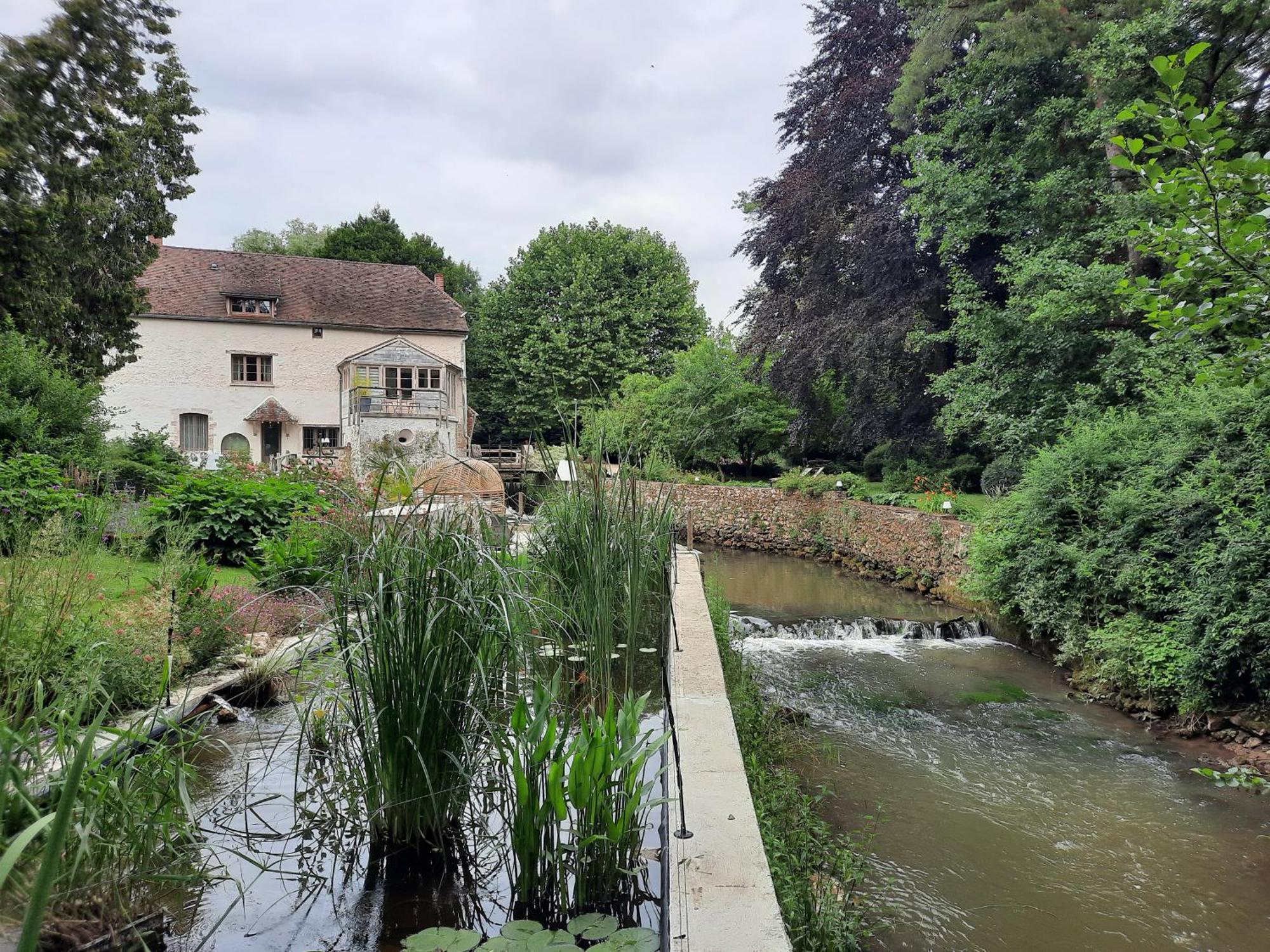 Charme Au Fil De L'Eau Hotel Vendieres Buitenkant foto